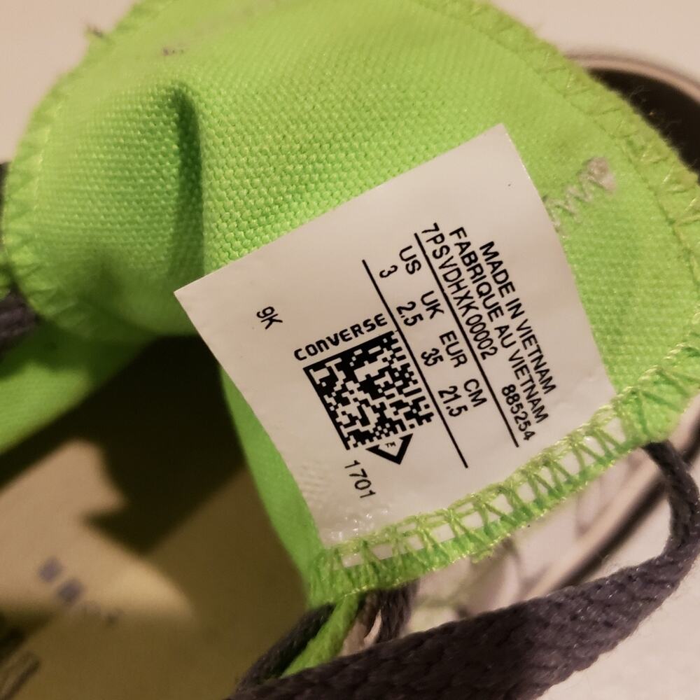 Converse Shoes - Picture 7 of 11